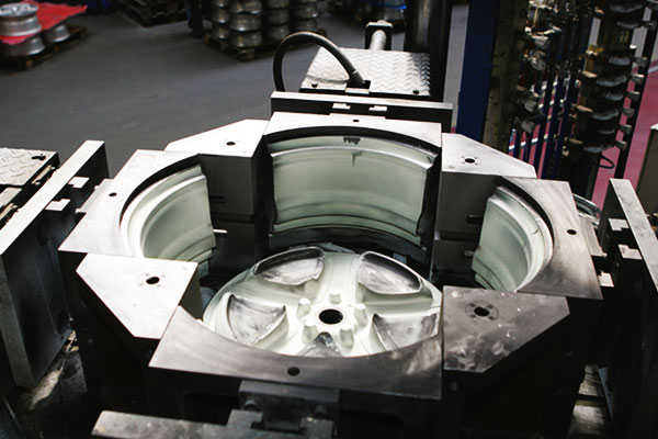 Permanent mold casting stainless steel