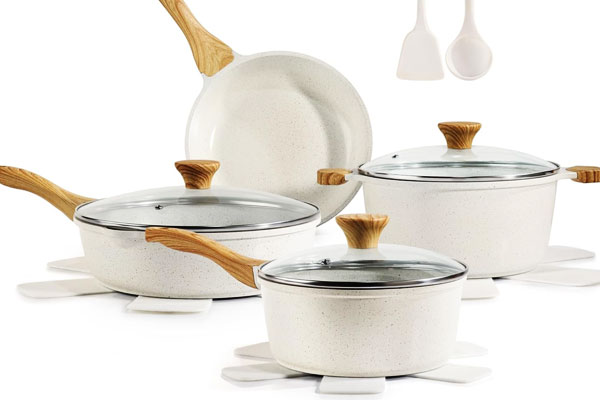 Batterie de cuisine en céramique